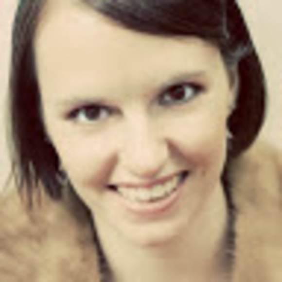 Meet your Posher, Jessica - Picture 1 of 1